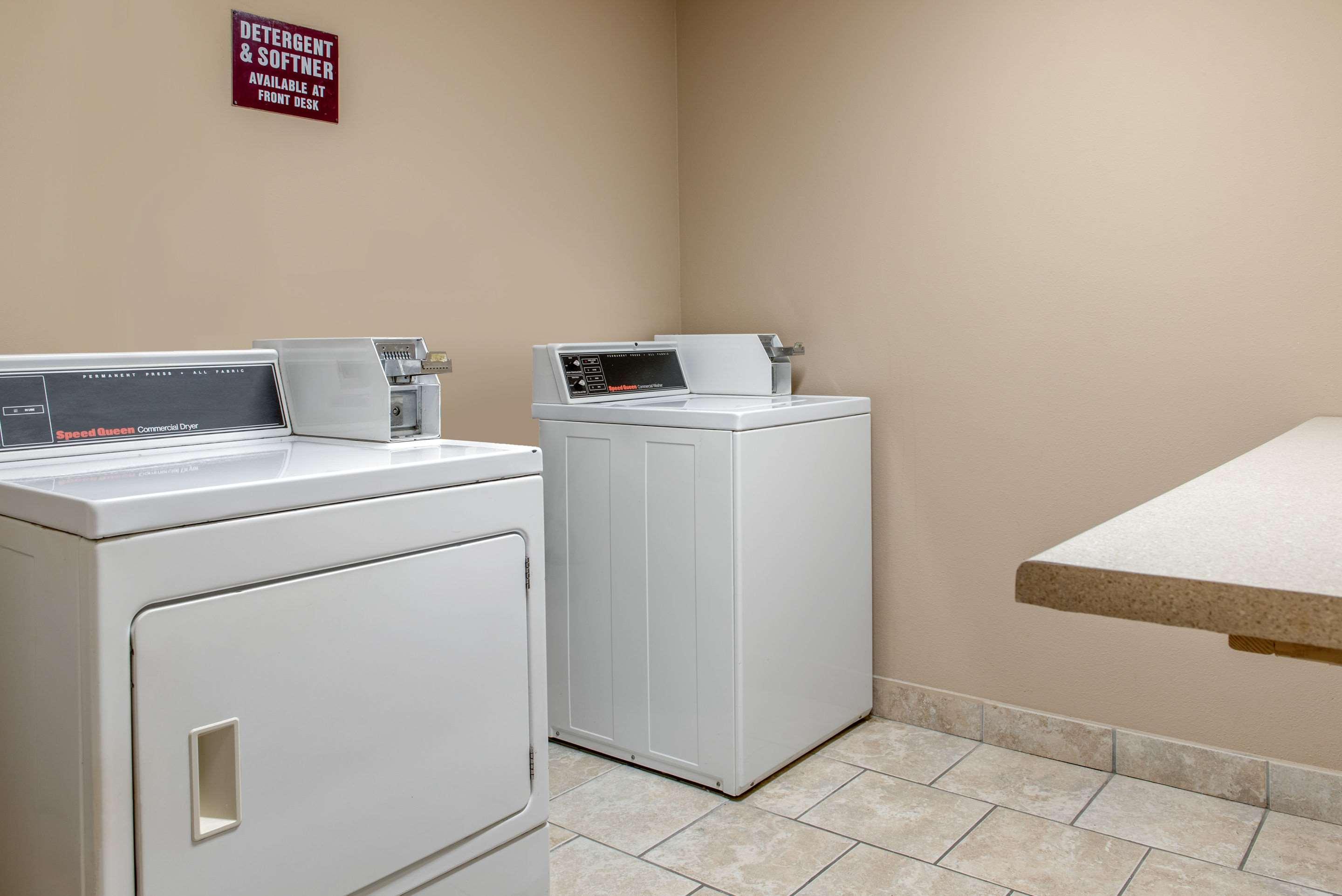 Quality Inn Bloomington Near University Dış mekan fotoğraf