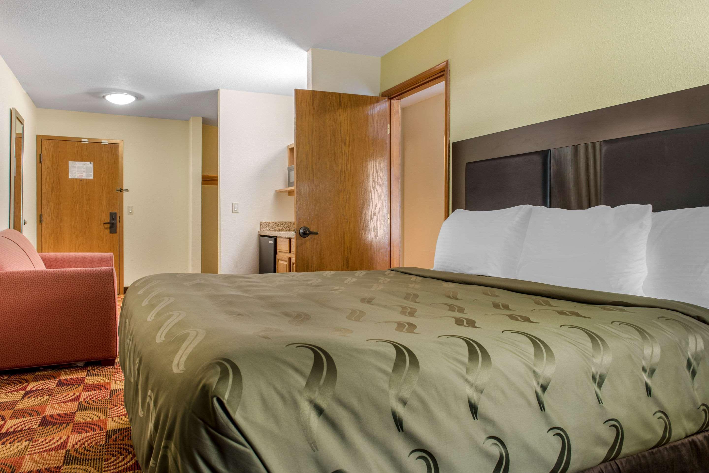 Quality Inn Bloomington Near University Dış mekan fotoğraf