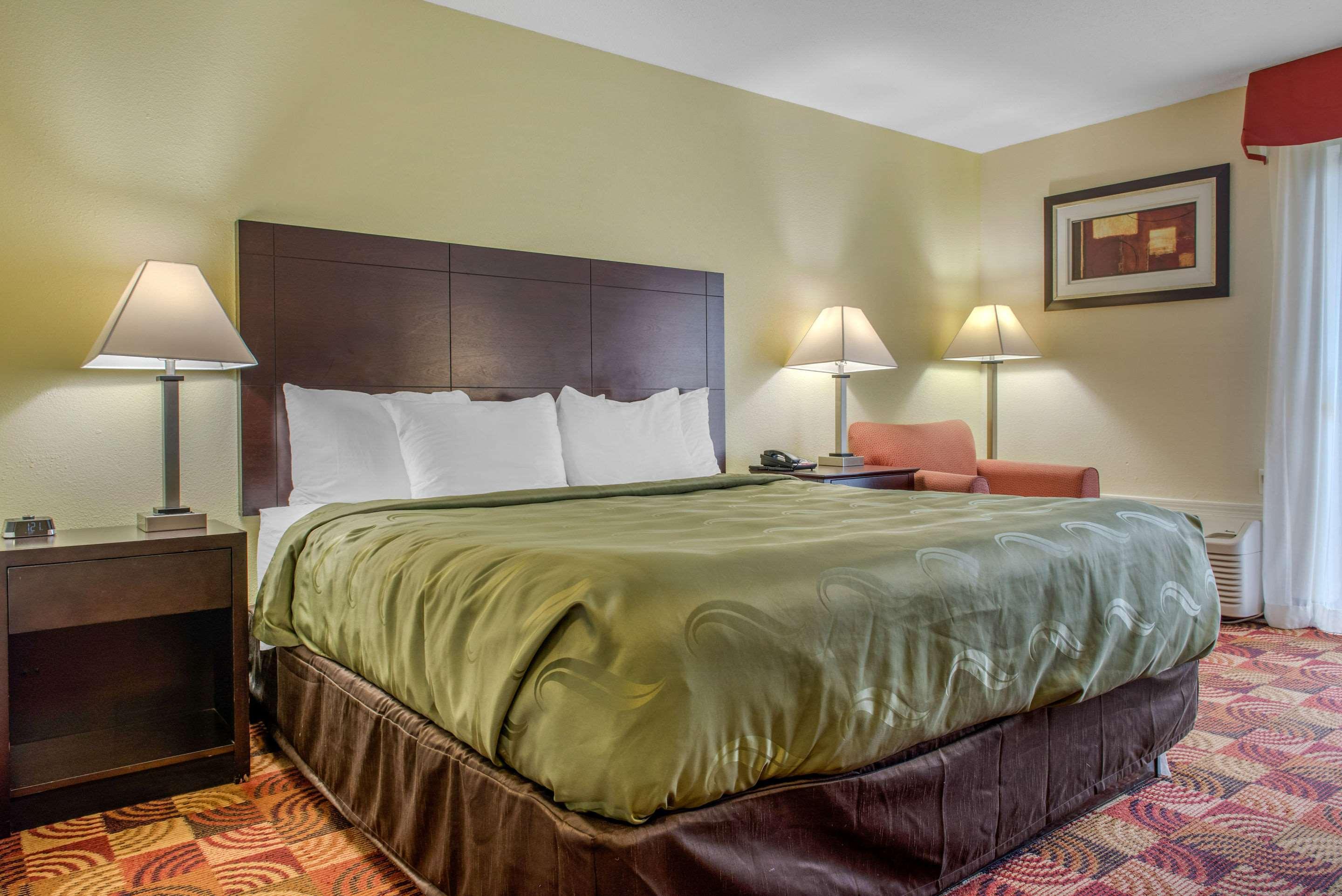 Quality Inn Bloomington Near University Dış mekan fotoğraf