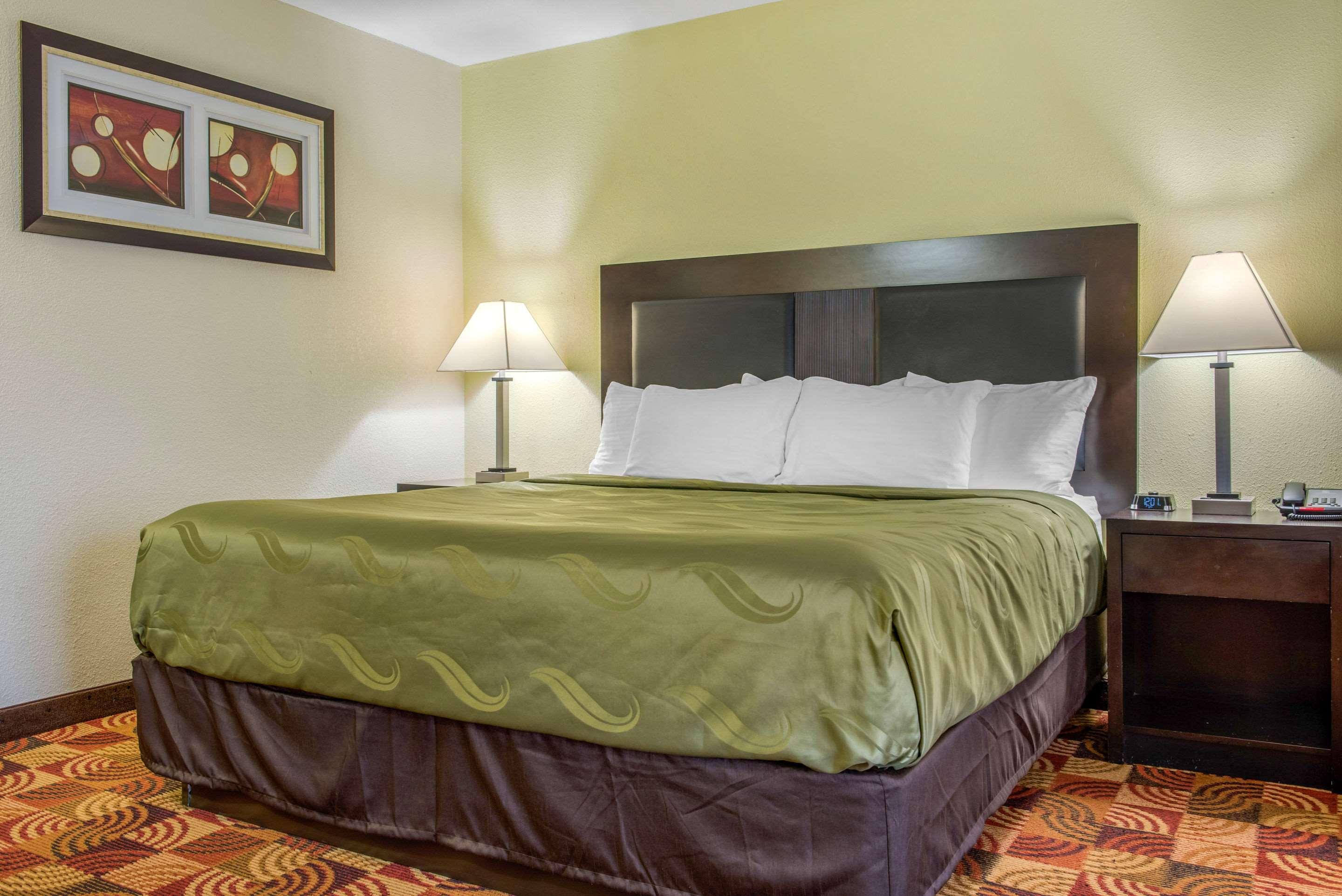 Quality Inn Bloomington Near University Dış mekan fotoğraf