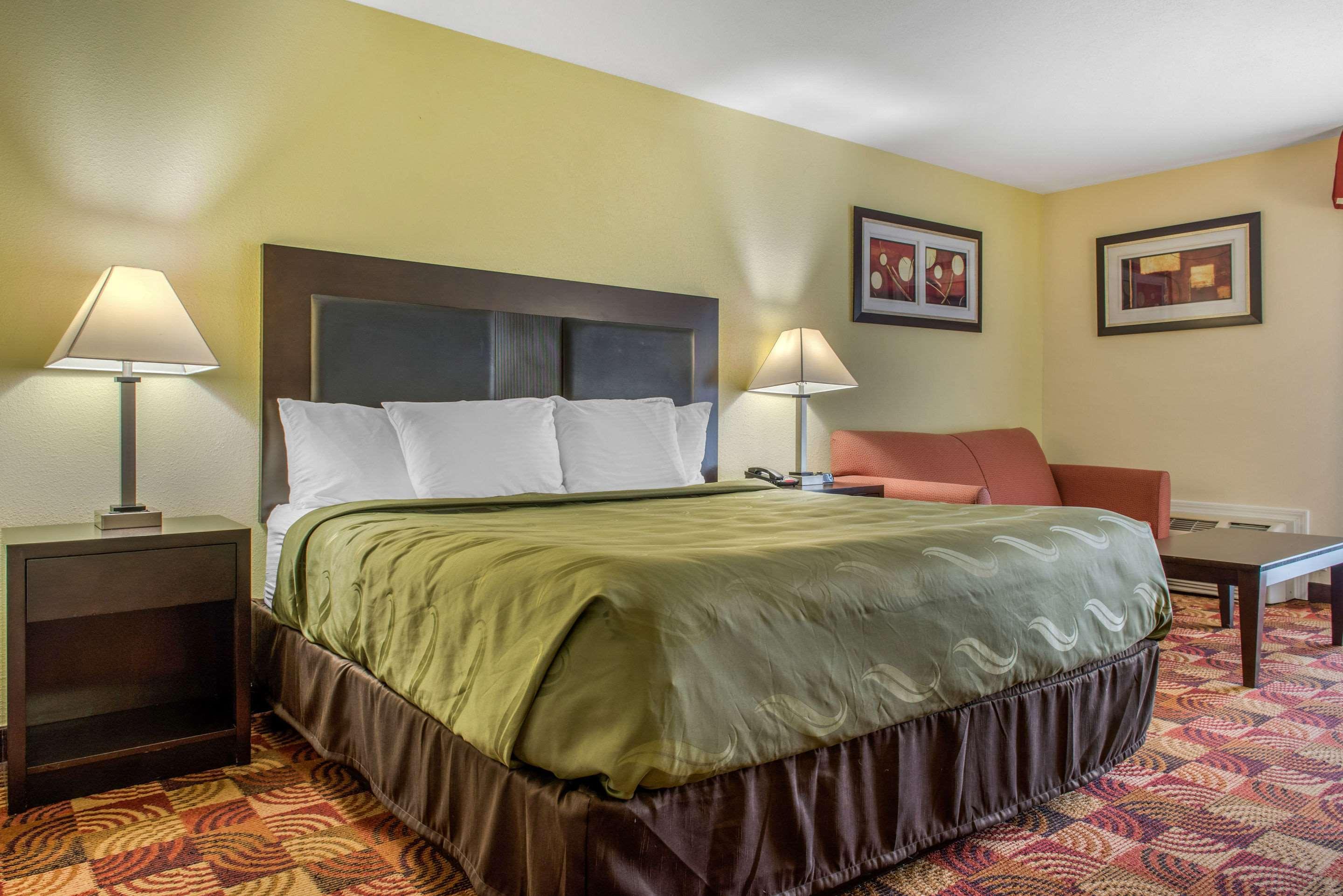 Quality Inn Bloomington Near University Dış mekan fotoğraf