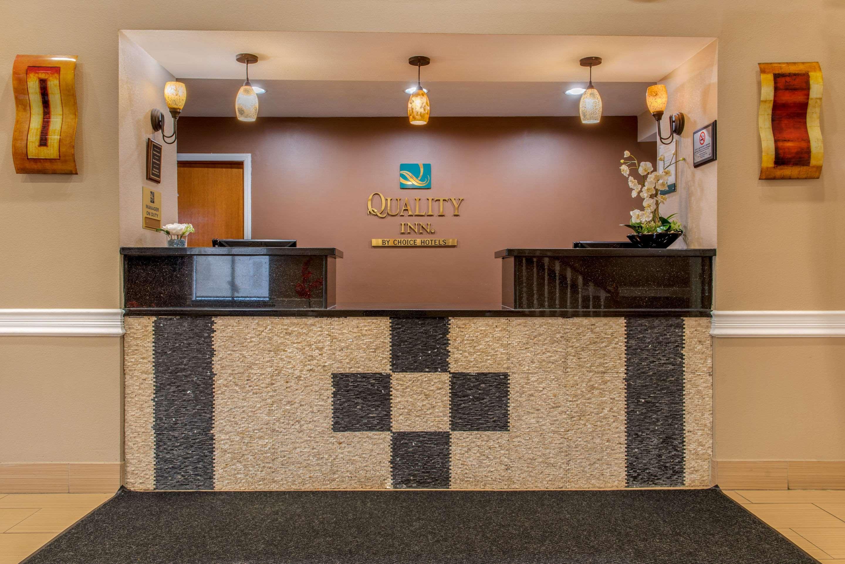 Quality Inn Bloomington Near University Dış mekan fotoğraf