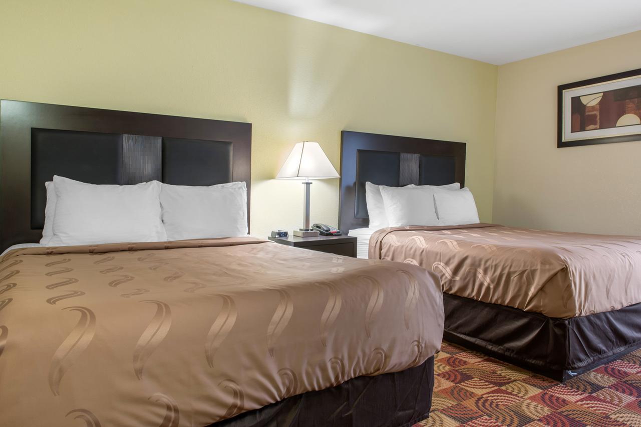 Quality Inn Bloomington Near University Dış mekan fotoğraf